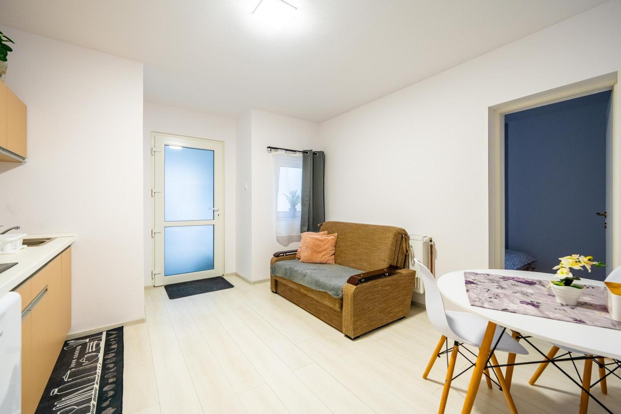 Hotel Yvett House à Sfântu-Gheorghe Extérieur photo
