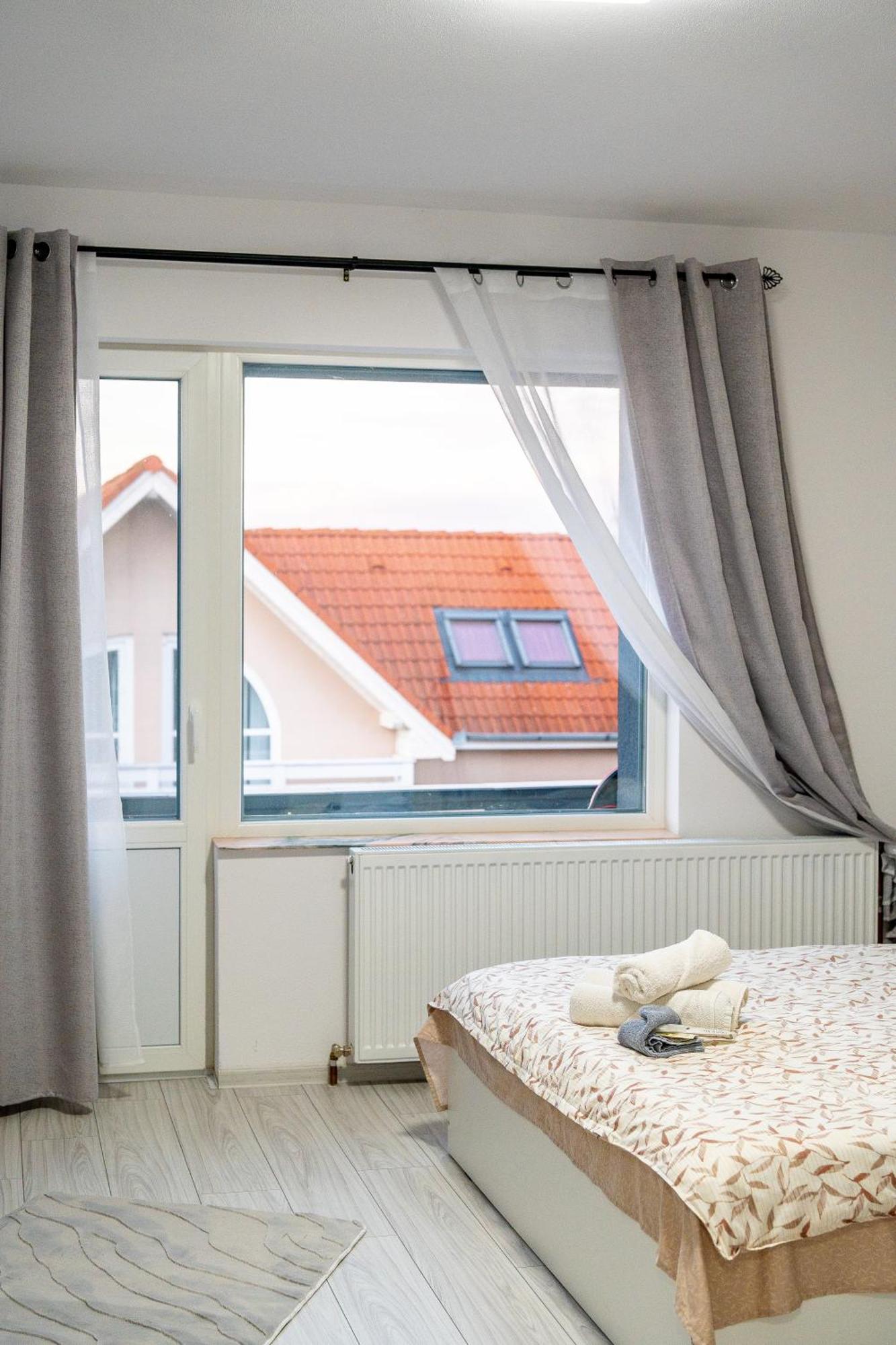 Hotel Yvett House à Sfântu-Gheorghe Extérieur photo